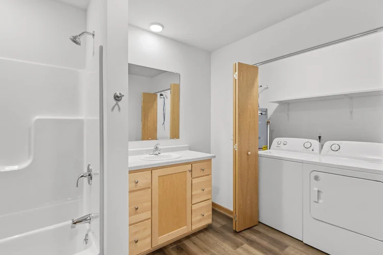 Greenfield Estates 2 bedroom upper — bathroom and laundry