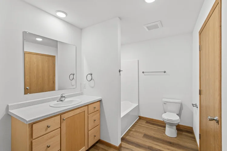 Greenfield Estates 3 bedroom lower — bathroom