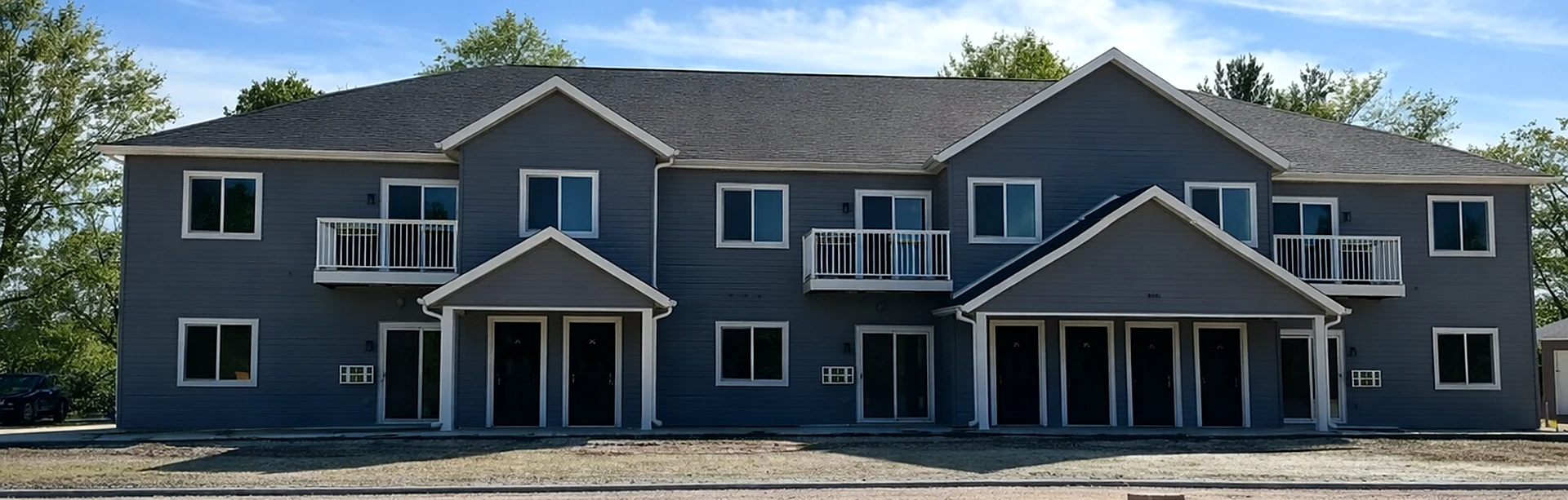 Creek Ridge apartment building in Ontario, Wisconsin