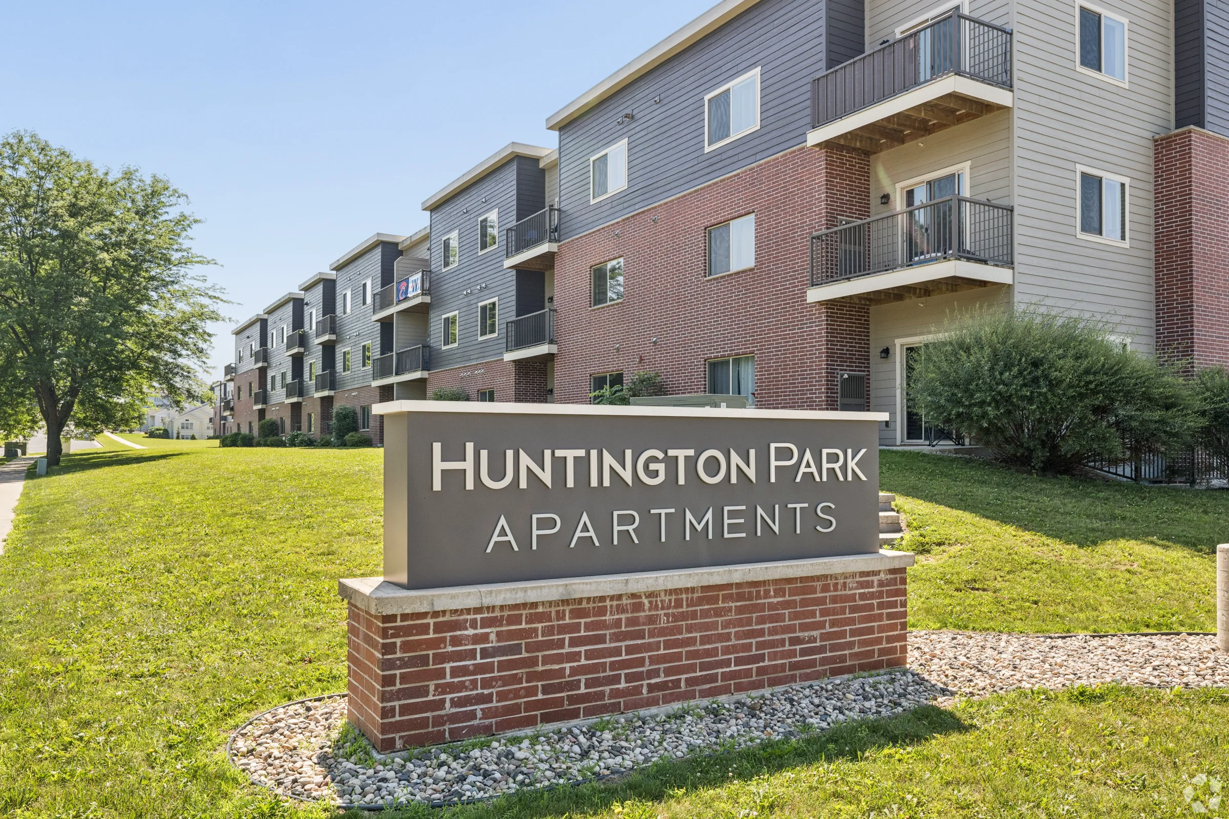 Huntington Park Apartments in Reedsburg, Wisconsin — view 1