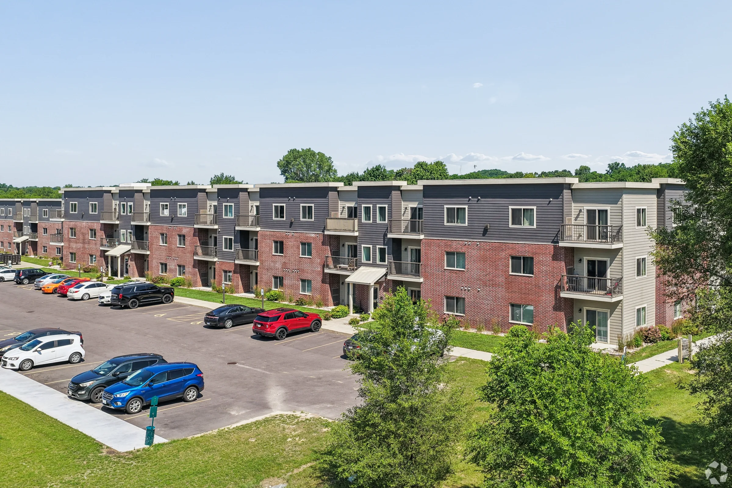 Huntington Park Apartments in Reedsburg, Wisconsin — view 2