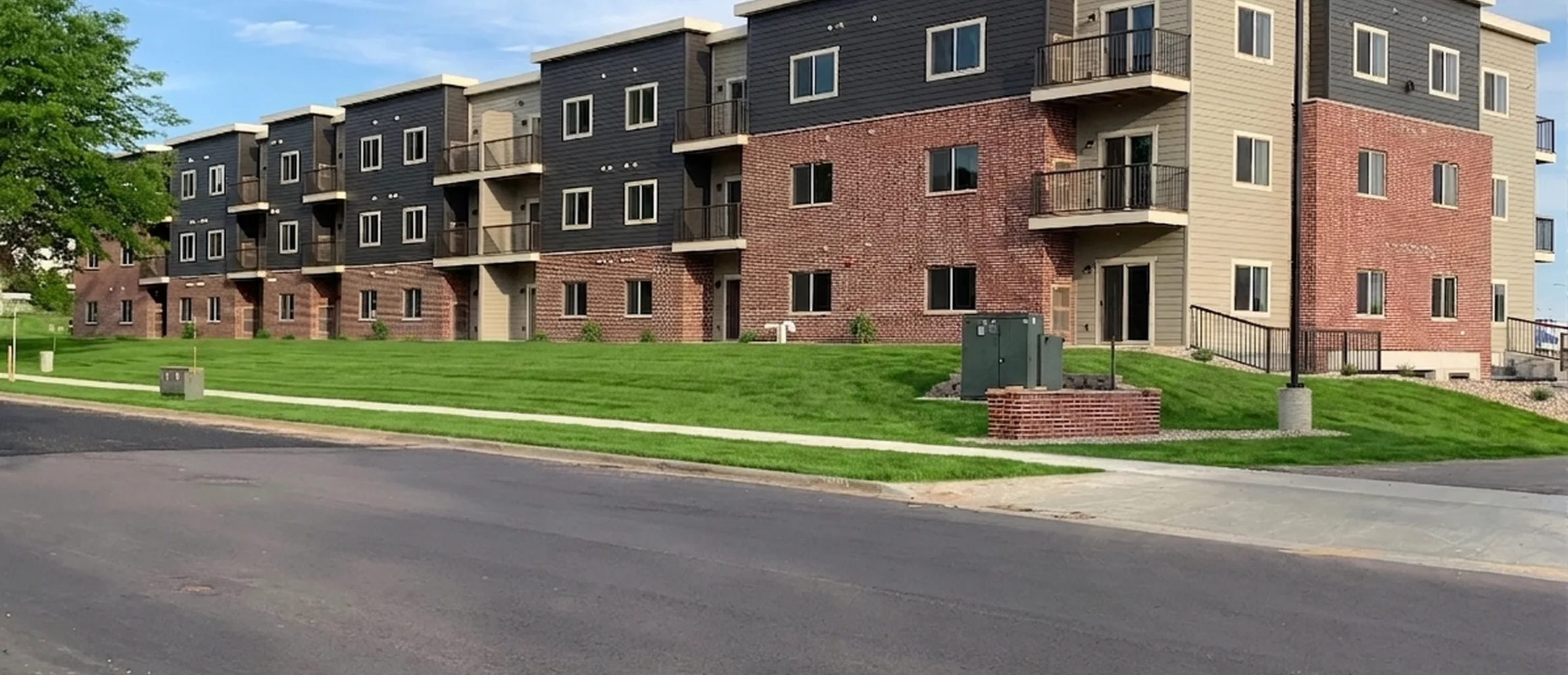 Huntington Park Apartments in Reedsburg, Wisconsin — view 3