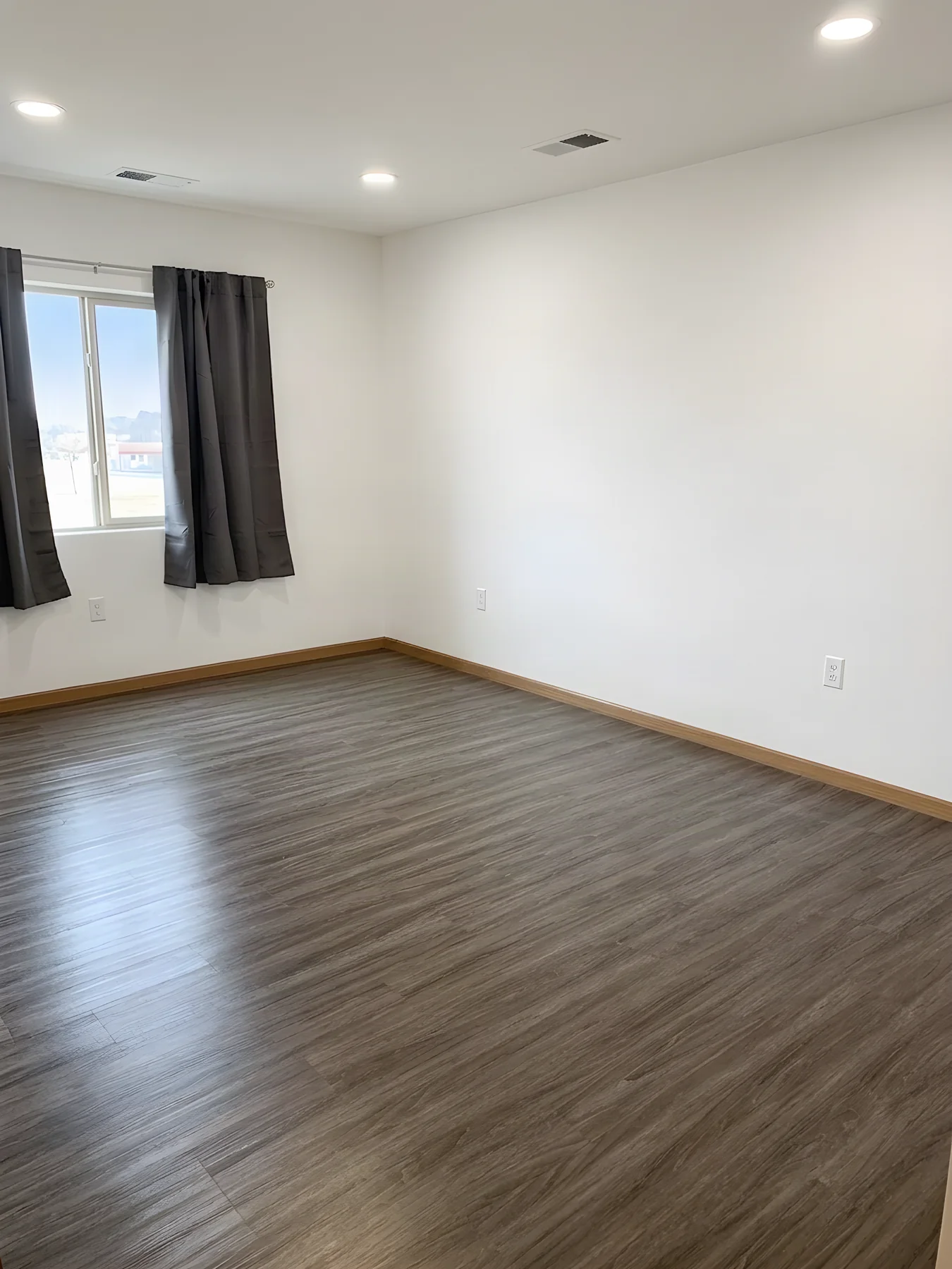 1 bedroom apartment bathroom vanity at huntington park reedsburg