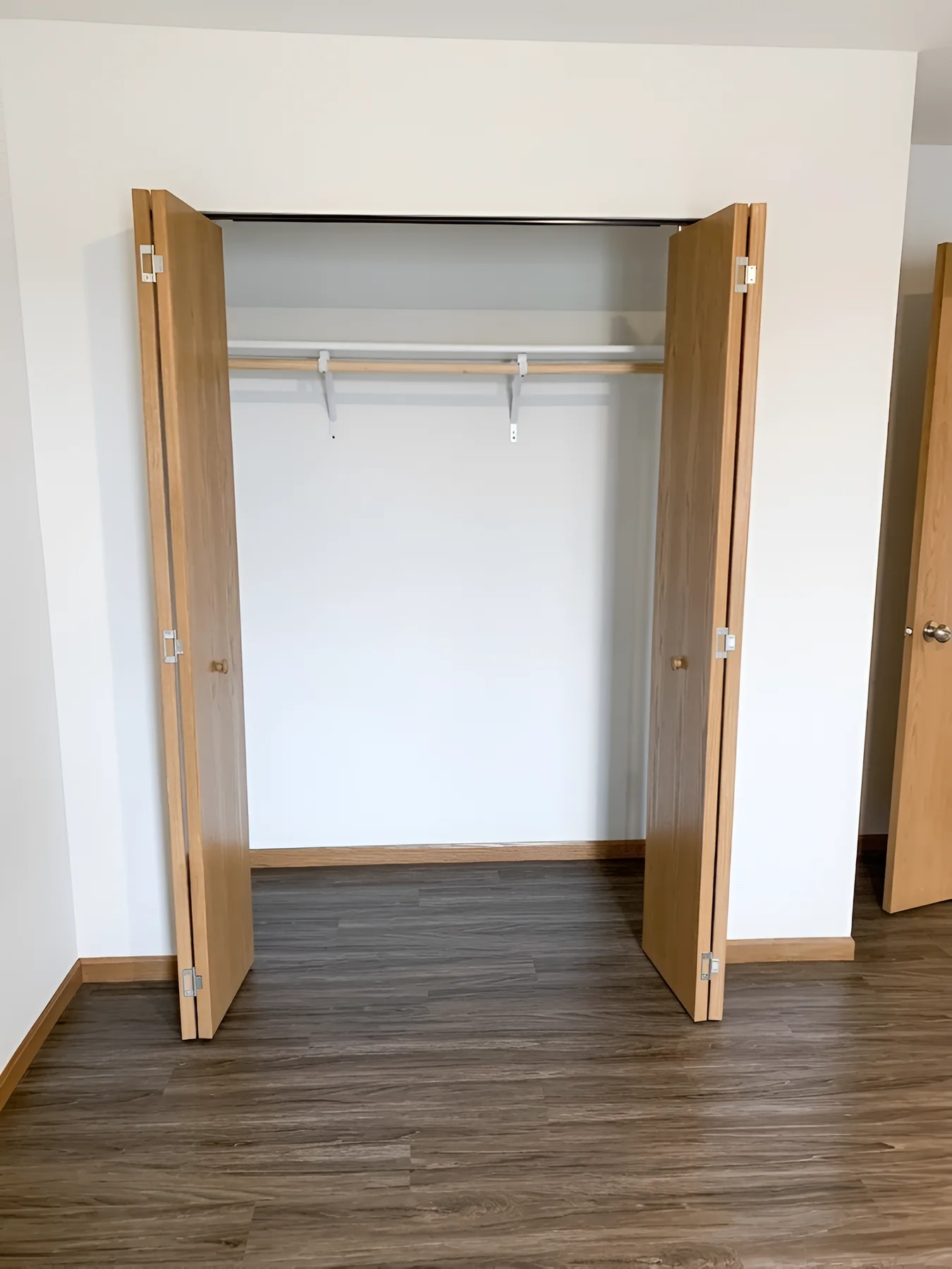 1 bedroom apartment bathroom vanity at huntington park reedsburg