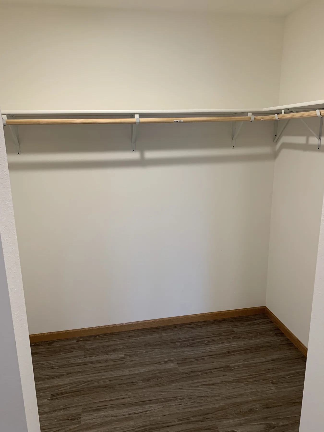 2 bedroom corner apartment at huntington park reedsburg