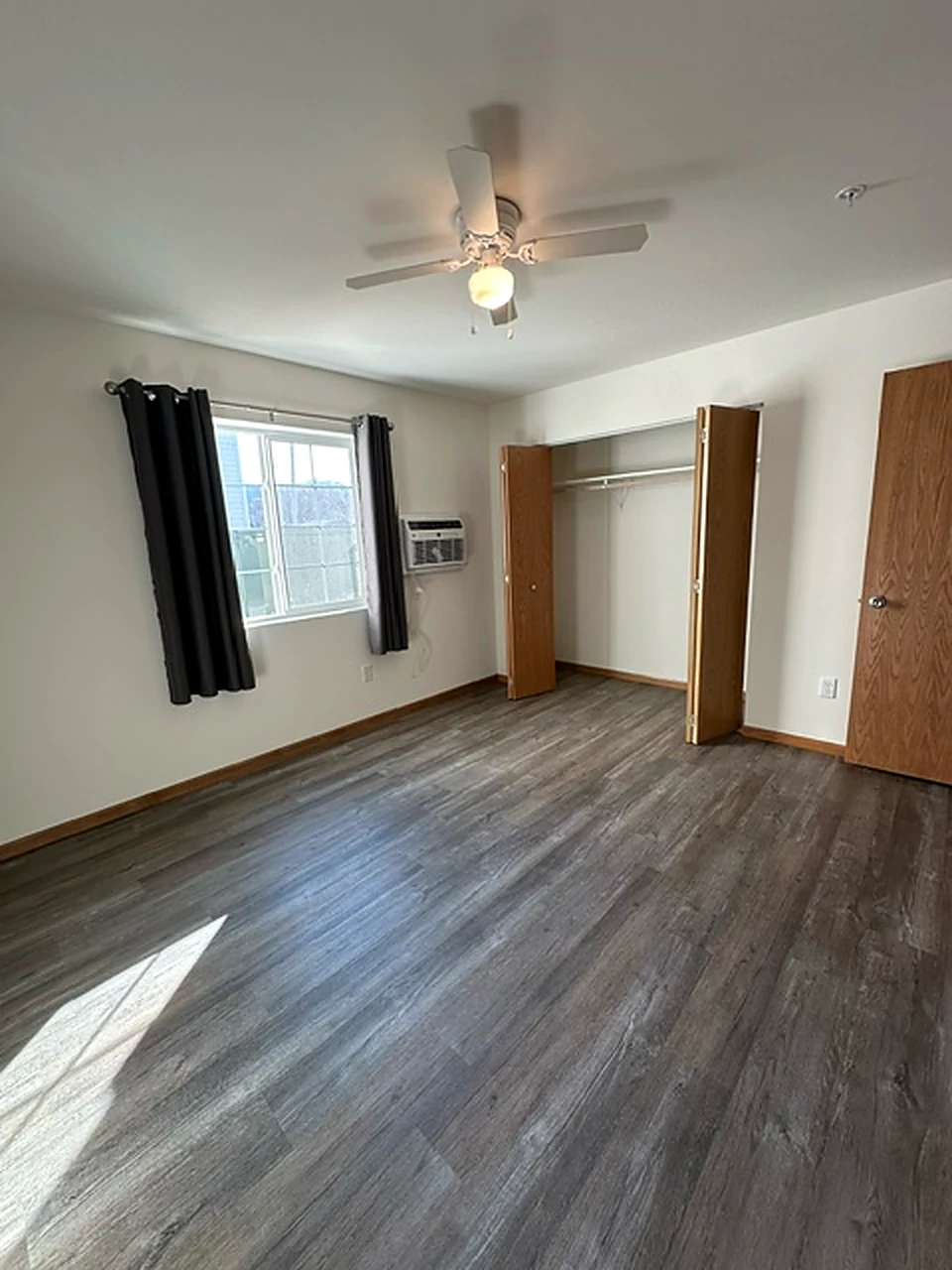 2 bedroom apartment at prairie bluff